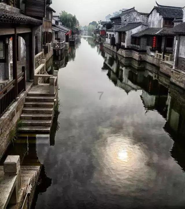 人间水蜜桃阿曼达写真大赏?优雅激情交织,你能否抵住这诱惑之力